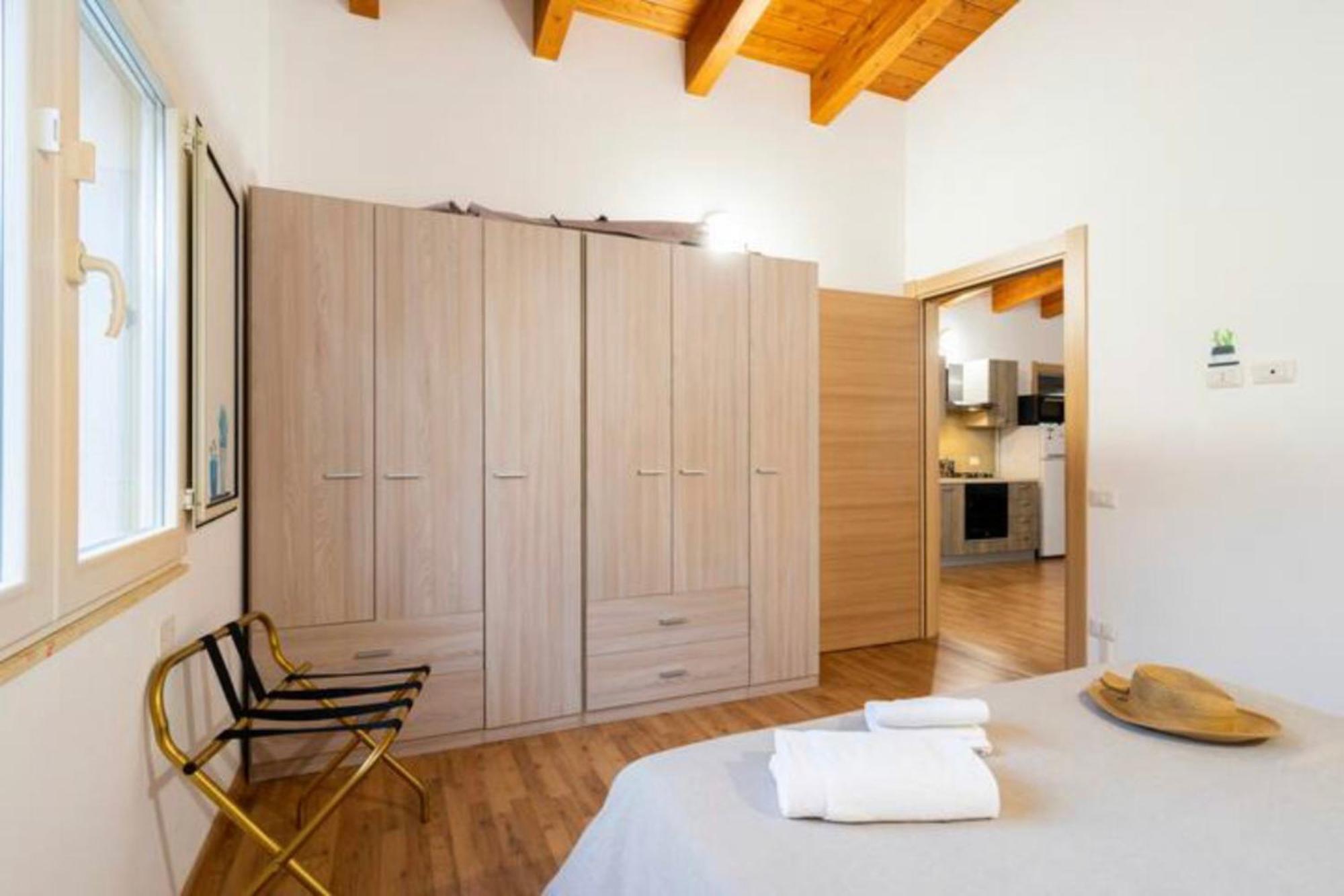 Апартаменти Casale Carolea Sarrotino Екстер'єр фото
